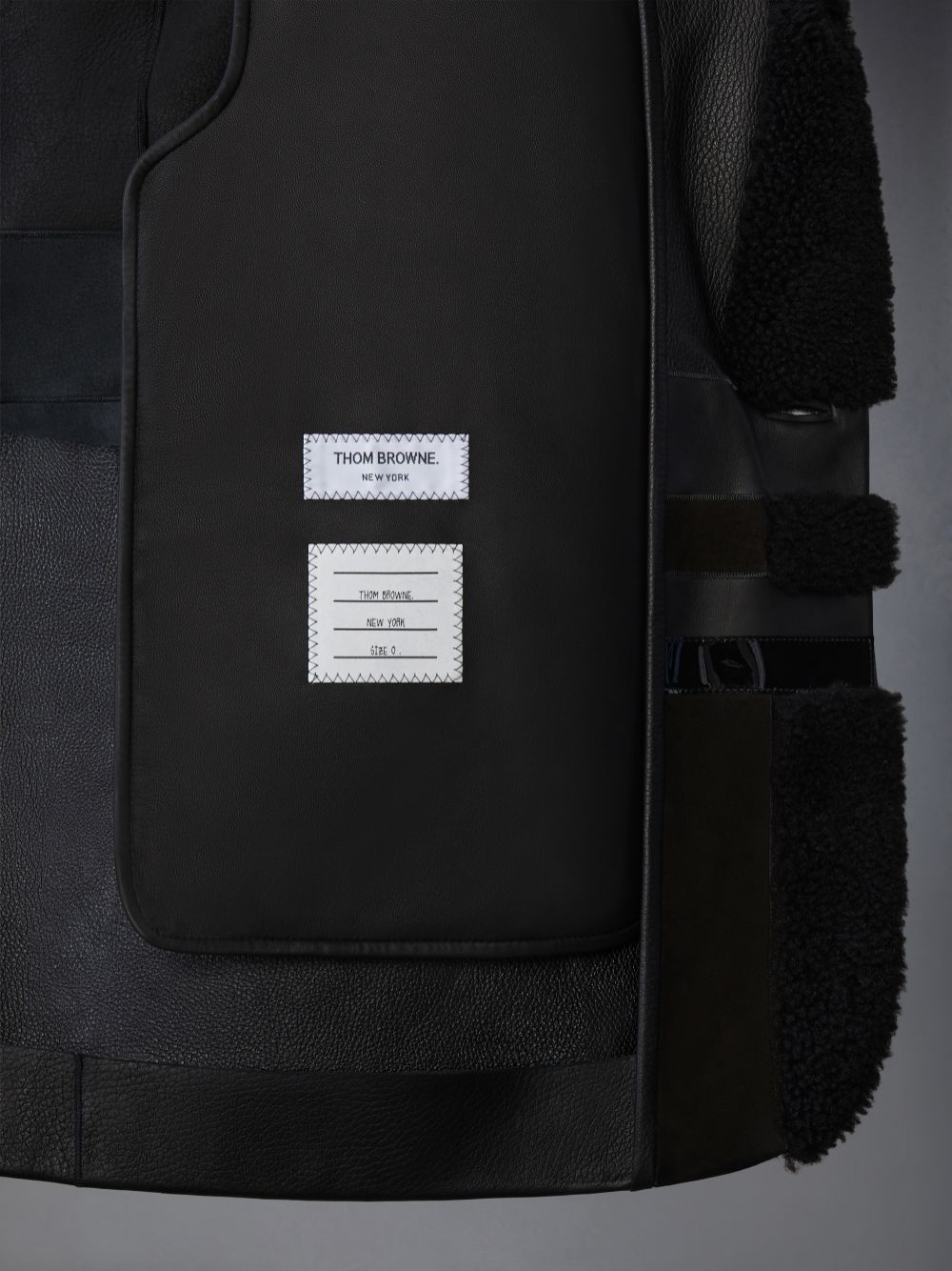 Thom Browne Intarsia Mixed Leather Dyed Shearling Oversized Mäntel Herren Schwarz | ILB50X02675