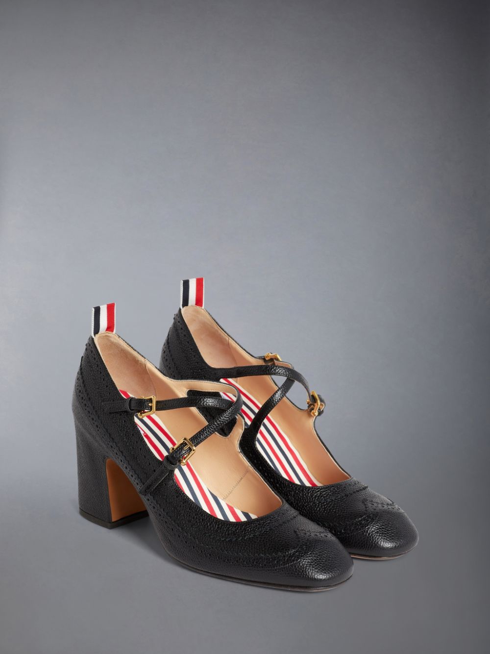 Thom Browne Pebble Grain Leather Brogued 75mm Block Heel Criss Cross Mary Jane Schuhe Damen Schwarz | MIH09A39094